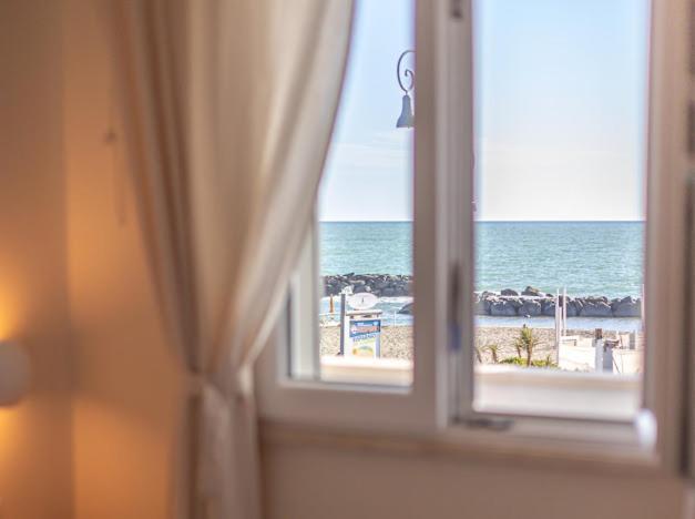 Appartamento Casa Mira Luxury Sea House Fco Airport Fiumicino Esterno foto
